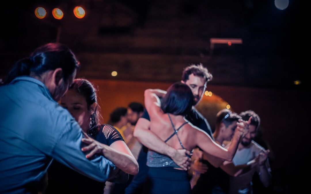 Workshop Dansen in de flow & Milonga TrapopTango! met live muziek door Tango Brujo